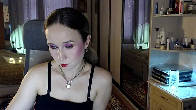 ClassyInna online show from November 7, 2025, 8:30 am