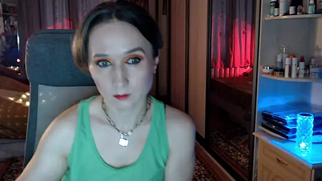 ClassyInna online show from November 27, 2025, 8:37 am