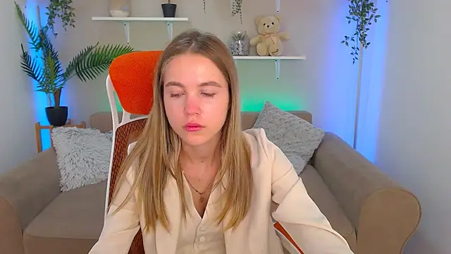 Snapshot of Spicy_Lexi chatting on September 10, 2025, 6:23 am Spicy Lexi online show from September 10, 2025, 6:23 am