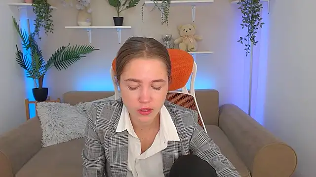 Snapshot of Spicy_Lexi chatting on September 16, 2025, 6:25 am Spicy Lexi online show from September 16, 2025, 6:25 am