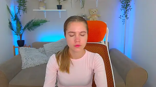 Snapshot of Spicy_Lexi chatting on September 13, 2025, 6:24 am Spicy Lexi online show from September 13, 2025, 6:24 am