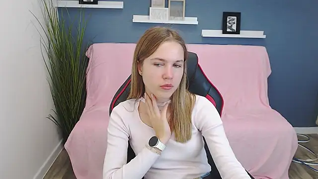 Snapshot of Spicy_Lexi chatting on October 7, 2025, 6:25 am Spicy Lexi online show from October 7, 2025, 6:25 am