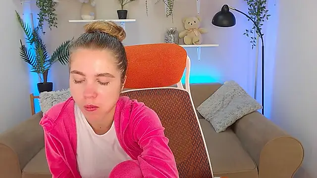 Snapshot of Spicy_Lexi chatting on September 24, 2025, 6:20 am Spicy Lexi online show from September 24, 2025, 6:20 am