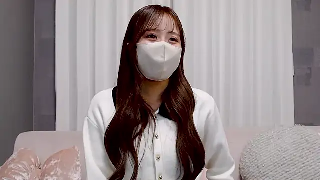 Snapshot of _YUI_CHAN_ chatting on December 22, 2025, 10:59 am YUI CHAN online show from December 22, 2025, 10:59 am