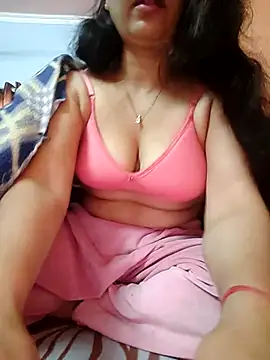 CUTE-PX online show from November 21, 2025, 4:00 am