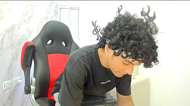 Snapshot of mikey_banji chatting on September 20, 2025, 9:09 pm mikey banji online show from September 20, 2025, 9:09 pm