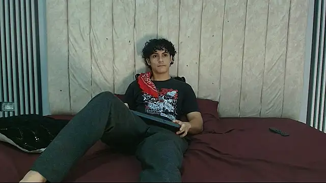 Snapshot of mikey_banji chatting on September 29, 2025, 12:33 pm mikey banji online show from September 29, 2025, 12:33 pm