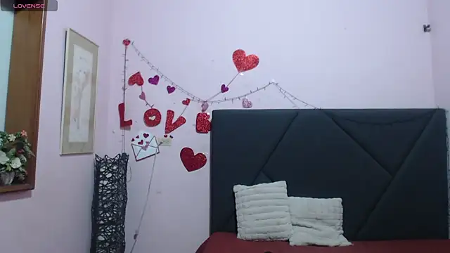 pamela echeverria online show from April 17, 2026, 11:24 am