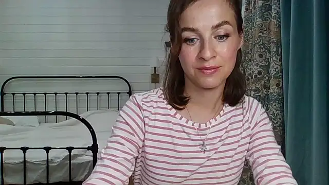 Snapshot of Niravyn_ chatting on September 10, 2025, 5:39 am Niravyn online show from September 10, 2025, 5:39 am