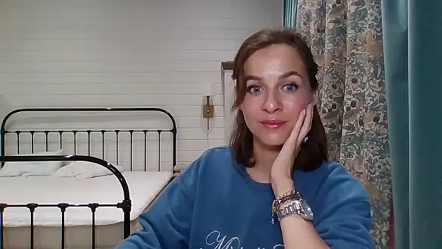 Snapshot of Niravyn_ chatting on September 9, 2025, 9:52 am Niravyn online show from September 9, 2025, 9:52 am