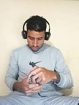 Snapshot of Alexsexygamer chatting on November 5, 2025, 12:30 pm Alexsexygamer online show from November 5, 2025, 12:30 pm