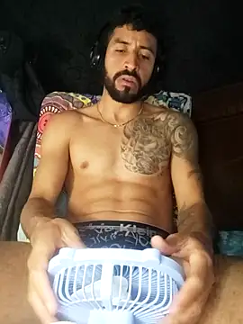 Snapshot of Alexsexygamer chatting on December 14, 2025, 6:02 pm Alexsexygamer online show from December 14, 2025, 6:02 pm