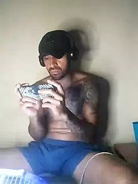 Snapshot of Alexsexygamer chatting on November 18, 2025, 12:48 am Alexsexygamer online show from November 18, 2025, 12:48 am