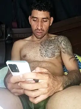 Snapshot of Alexsexygamer chatting on April 15, 2026, 1:11 am Alexsexygamer online show from April 15, 2026, 1:11 am