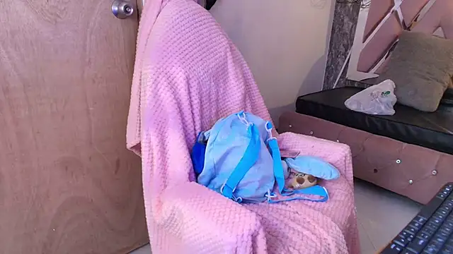 Snapshot of Terraelowen chatting on March 6, 2026, 11:27 am Terraelowen online show from March 6, 2026, 11:27 am