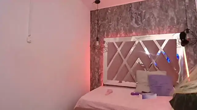 Terraelowen online show from October 1, 2025, 11:47 am