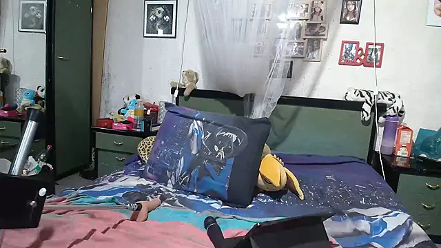 Lilirose-63 online show from February 9, 2026, 7:06 am