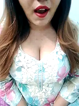 Snapshot of Suhana_Darling chatting on October 13, 2025, 9:59 pm Suhana Darling online show from October 13, 2025, 9:59 pm