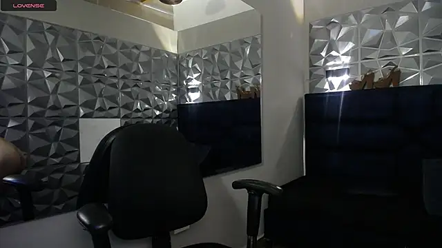 Snapshot of angeles_azul chatting on October 5, 2025, 8:43 pm angeles azul online show from October 5, 2025, 8:43 pm