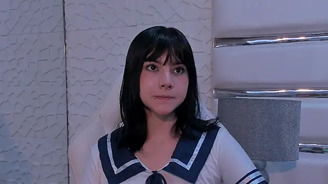 Snapshot of TatiLee chatting on January 18, 2026, 2:09 pm TatiLee online show from January 18, 2026, 2:09 pm