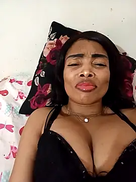 Snapshot of SEXYMOANSXX chatting on April 12, 2026, 1:25 pm SEXYMOANSXX online show from April 12, 2026, 1:25 pm