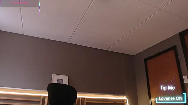 Snapshot of PaulEvens chatting on February 18, 2026, 1:40 pm PaulEvens online show from February 18, 2026, 1:40 pm