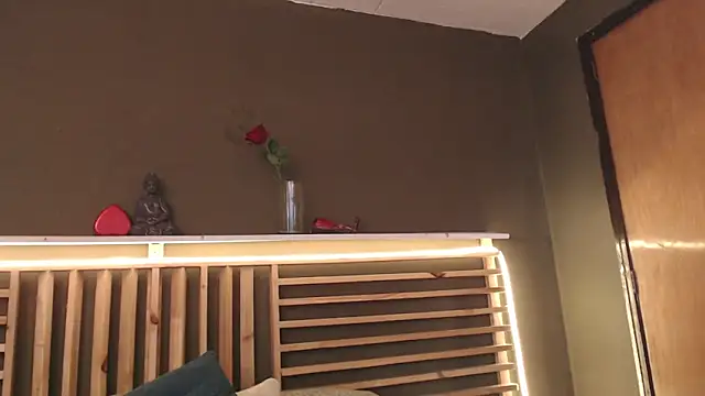 PaulEvens online show from December 3, 2025, 1:21 pm