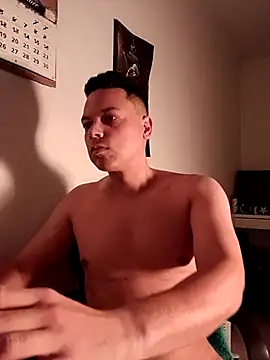 Snapshot of rayolexxx chatting on November 17, 2025, 8:40 am rayolexxx online show from November 17, 2025, 8:40 am