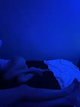 2Tight2Handle online show from October 12, 2025, 1:34 pm