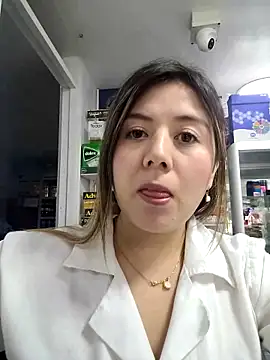 Sophie del Castillo online show from November 16, 2025, 9:41 pm