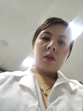 Snapshot of Sophie_del_Castillo chatting on January 18, 2026, 12:58 am Sophie del Castillo online show from January 18, 2026, 12:58 am