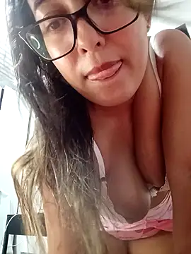 Snapshot of Eva_degil chatting on February 10, 2026, 2:16 pm Eva degil online show from February 10, 2026, 2:16 pm