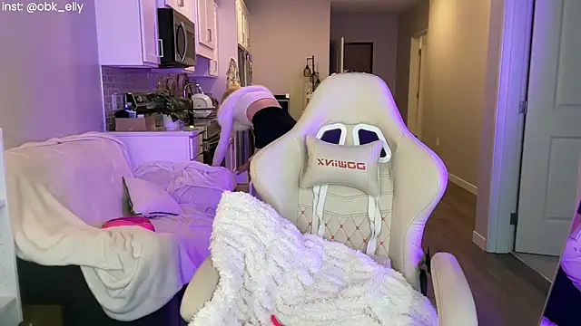 Snapshot of Ohbabykelly chatting on January 17, 2026, 10:46 pm Ohbabykelly online show from January 17, 2026, 10:46 pm