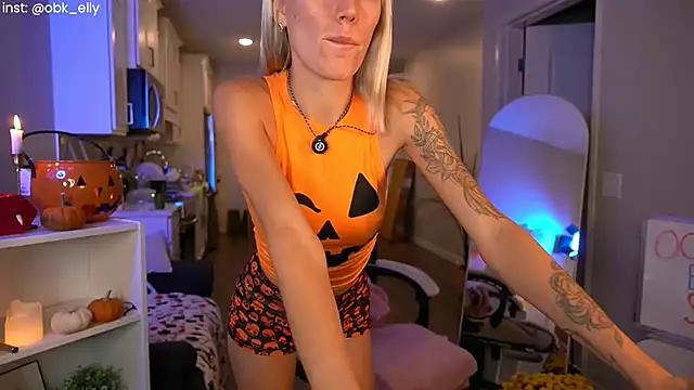 Snapshot of Ohbabykelly chatting on October 25, 2025, 12:10 am Ohbabykelly online show from October 25, 2025, 12:10 am