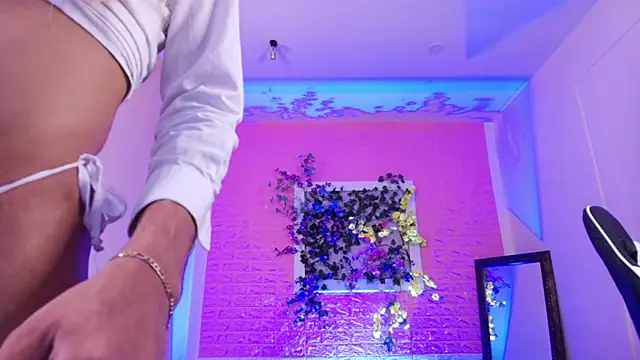 Snapshot of Katy_bratz_ chatting on October 5, 2025, 3:19 am Katy bratz online show from October 5, 2025, 3:19 am