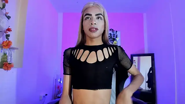 Katy bratz  online show from May 27, 2026, 2:41 am