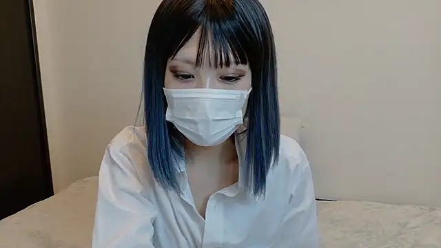 sarina at online show from April 1, 2026, 4:36 am