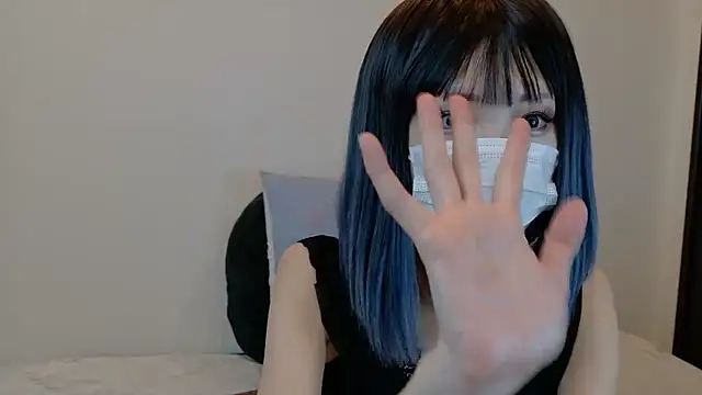 sarina at online show from February 18, 2026, 4:21 am