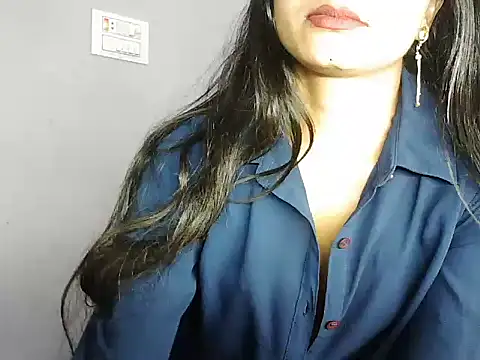 Snapshot of ROSE_GOLDE chatting on December 22, 2025, 7:08 am ROSE GOLDE online show from December 22, 2025, 7:08 am