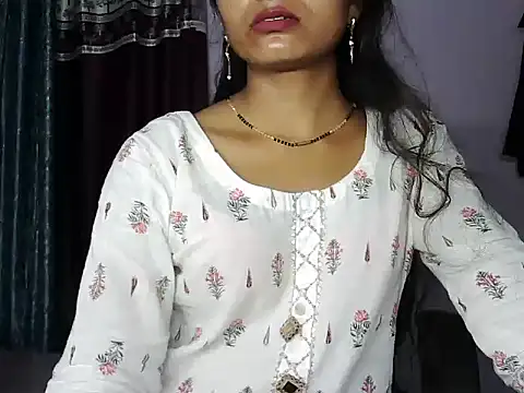 Snapshot of ROSE_GOLDE chatting on July 19, 2026, 6:22 am ROSE GOLDE online show from July 19, 2026, 6:22 am