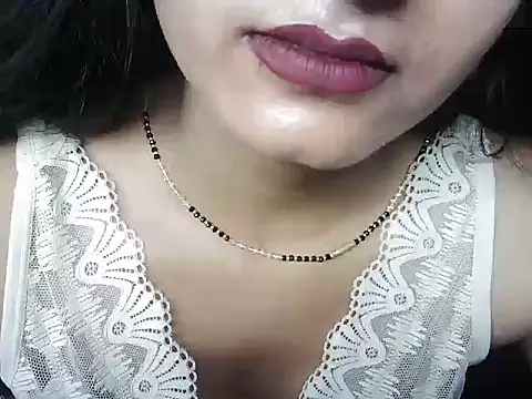 Snapshot of ROSE_GOLDE chatting on July 22, 2026, 5:26 pm ROSE GOLDE online show from July 22, 2026, 5:26 pm