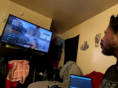 viceutk1 online show from September 28, 2025, 3:46 am