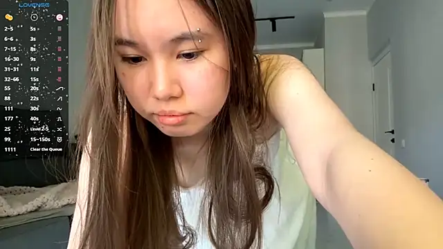 Snapshot of Wow_Akemi chatting on September 27, 2025, 8:42 am Wow Akemi online show from September 27, 2025, 8:42 am