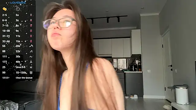 Snapshot of Wow_Akemi chatting on September 16, 2025, 8:15 am Wow Akemi online show from September 16, 2025, 8:15 am