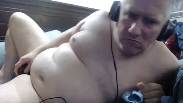 Snapshot of sphspunsub chatting on December 18, 2025, 8:56 pm sphspunsub online show from December 18, 2025, 8:56 pm