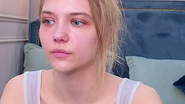 Snapshot of 4example_Chloe chatting on May 10, 2026, 5:44 am 4example Chloe online show from May 10, 2026, 5:44 am