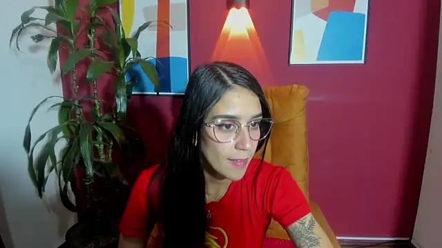 Snapshot of DanielaMonroe chatting on January 9, 2026, 12:06 am DanielaMonroe online show from January 9, 2026, 12:06 am