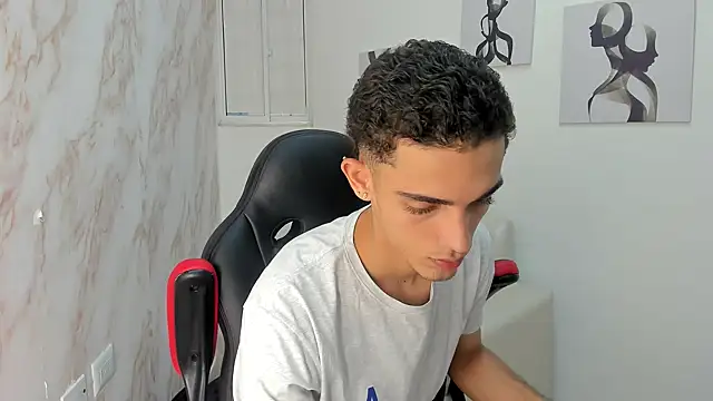 Snapshot of nathan_shimmer chatting on September 14, 2025, 8:42 pm nathan shimmer online show from September 14, 2025, 8:42 pm