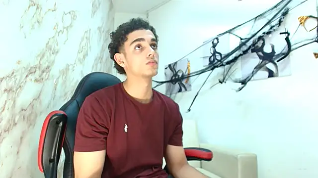 Snapshot of nathan_shimmer chatting on October 29, 2025, 12:26 pm nathan shimmer online show from October 29, 2025, 12:26 pm