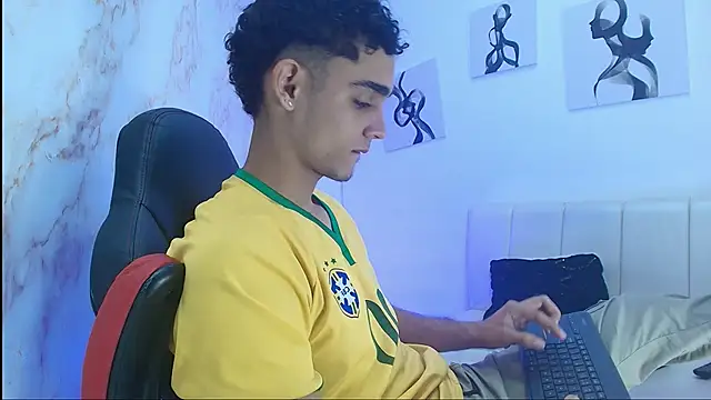 Snapshot of nathan_shimmer chatting on November 5, 2025, 1:03 pm nathan shimmer online show from November 5, 2025, 1:03 pm